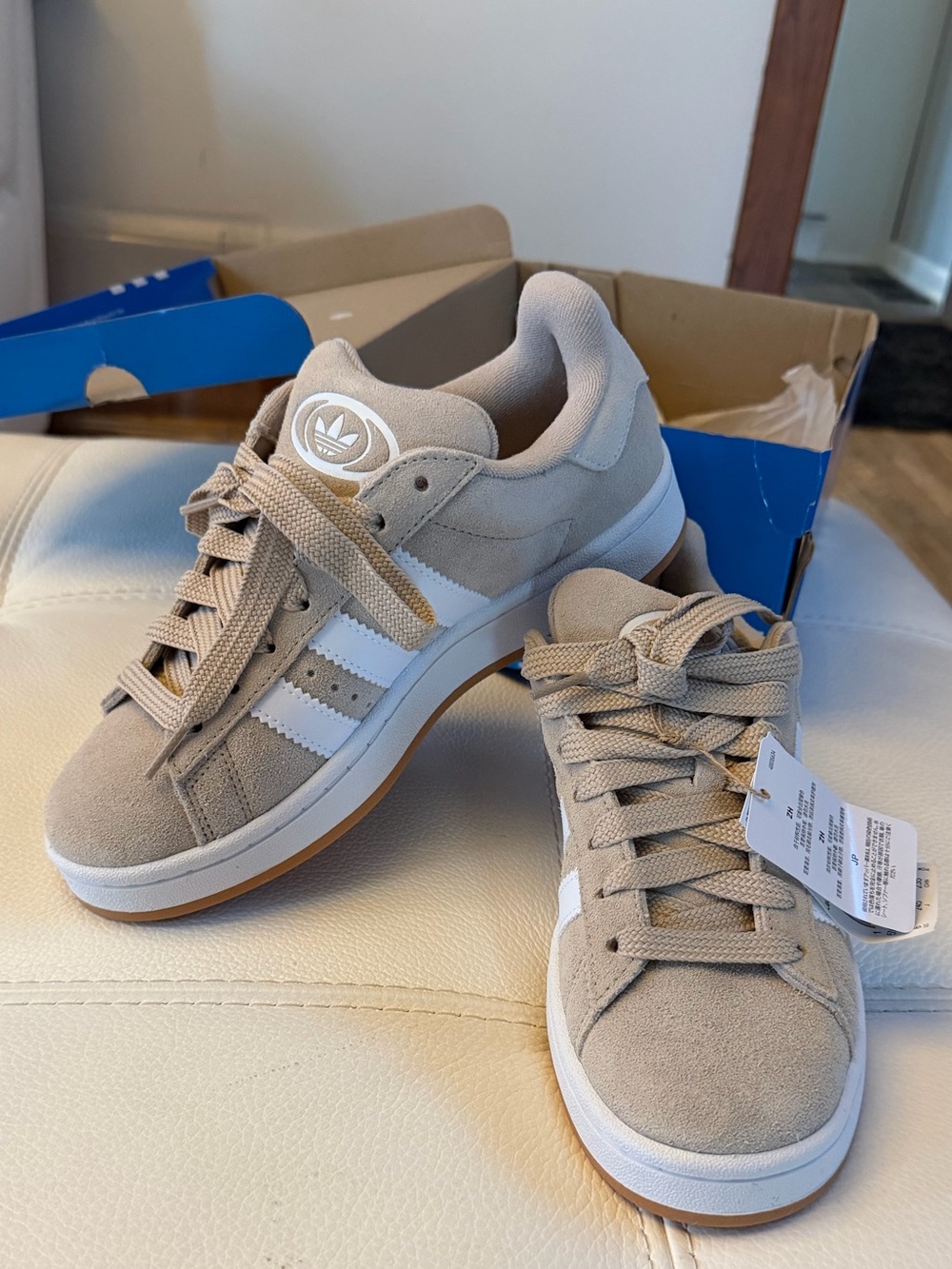Adidas Campus 00s Sneakers Beige Suede Youth 6 = Women's 7 NWT